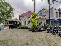 Urbanview de Ethnic Hotel Bandung by RedDoorz Hoteller i Merdeka