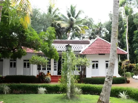 Backwater Heritage Homestay Отели в г. Коттаям