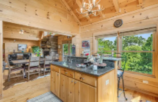 Tatanka at Lake Lure Rumbling Bald Hot Tub Fire Pit