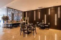 NHAT HA LAVISH HOTEL