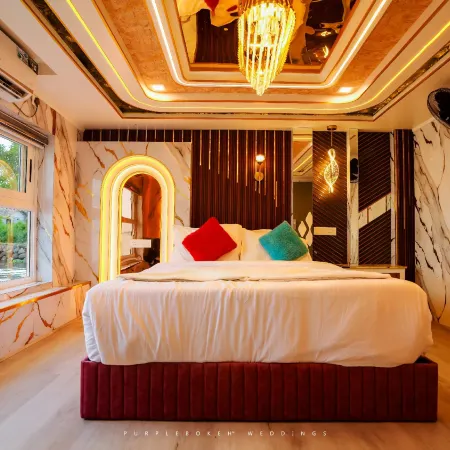 Sreekrishna Houseboat C/o Sreekrishna Ayurveda Panchakarma Centre