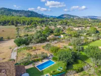 REYNES - Rustic villa with private pool and free Wi-Fi
