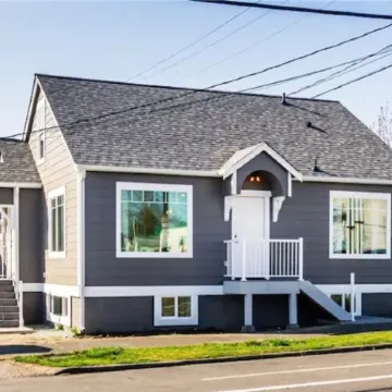 Entire home 3B/3B 2356 sq.ft