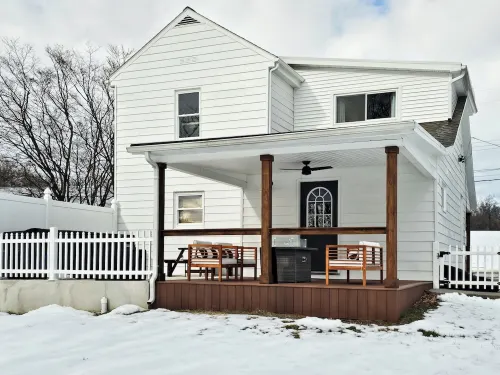 NEW! Hot Tub, Firepit & Game System Near Hershey - Walk To Lake & Fishing!