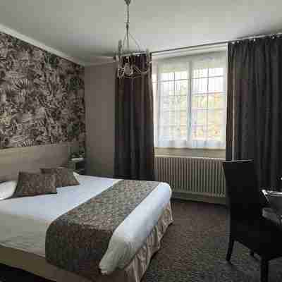 Logis Hôtel la Thomasse Rooms