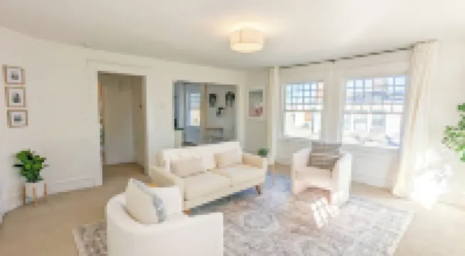 1br Apt in Historic Triplex - 5min walk Swamp Rabbit Trail, 15min walk to dntwn
