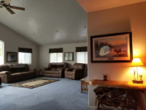 Your Home Away from Home in the Heart of the Kenai Peninsula Hotels in Sterling