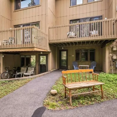 Cozy Ski Retreat at Waterville Valley. Pet Friendly!