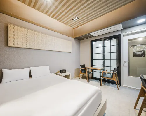 Daegu Bonridong Lovely Hotel Hotels near Wolchon Station
