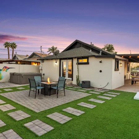 Charming House & Cottage in Downtown Phoenix