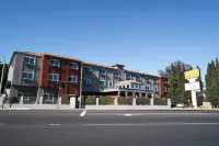 Maywood Inn Hotels in Commerce