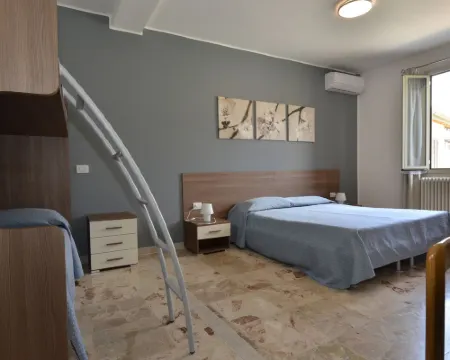 アルベルゴ リストランテ デッラ トーレ チェルノッビオのホテル