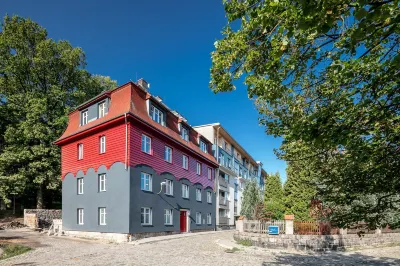 Pytloun Flat Hotel Hotels near Globus Hypermarket a Restaurace