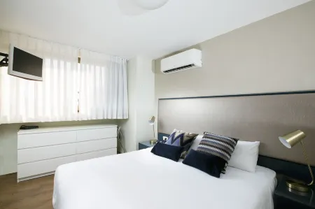 Marine Heights Suites Отели в г. Герцлия