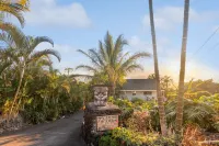 Cozy Sunset Views W/ Lanai - Close to Beach 1 Bedroom Home by RedAwning - parking