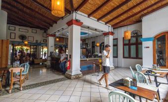 Socialtel Granada - Formerly Selina Granada