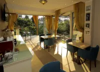 Bed & Breakfast Garden40 - Aamiainen