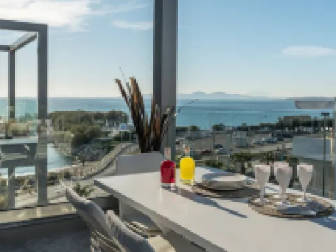 Urban Suites Hotels in Alimos
