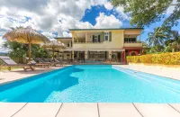 Habitation du Comté - piscina