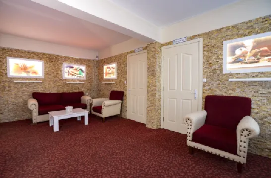 アヤパム ホテル