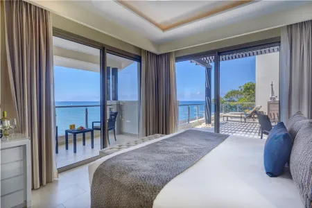 Adults Only, Hideaway at Royalton Negril Resort