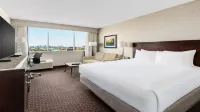Crowne Plaza Phoenix Airport - Phx Hotel dekat Hole in the Rock