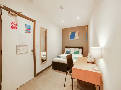 Snooze Hotel Hoteles en Corby