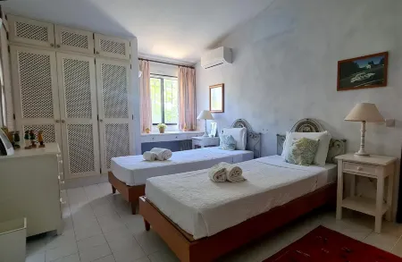 Dunas Douradas Beach Villa Отели в г. Almancil