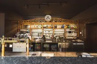 皮沃瓦莫諾波爾酒店 - 酒吧