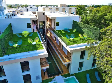 Hotel Plaza by Kavia