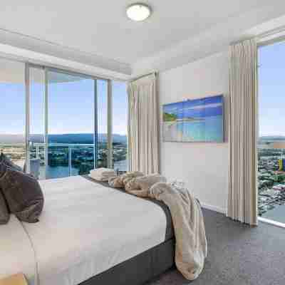 Chevron Renaissance - Self Contained & Privately Managed - Wow Stay Rooms