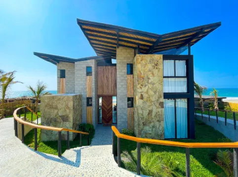 Diem Vichayito Beachfront Eco-Luxury