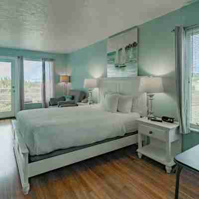 Embarcadero Resort Rooms