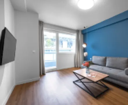 Big Apple Aprts, Nilie Hospitality Mgmt