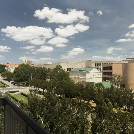 At&T Hotel & Conference Center