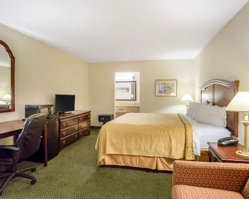 Quality Inn & Conference Center Hotels in Cleburne County