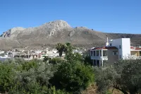 Pantheon Deluxe Apartments Hotel a Rodi