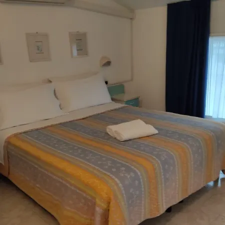 Kristalex Pet Friends Hotel