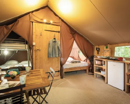 Huttopia Font Romeu Hotels in Font-Romeu