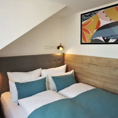 DieSonne Hotels near Palais Schardt