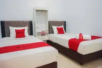 RedDoorz near Velodrome Malang 2 Hotel di Sawojajar
