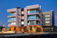 Hampton Inn & Suites Sunnyvale Silicon Valley - 2-Star