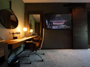 Cave Hotel & Golf Resort