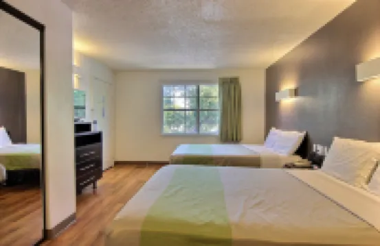 ستوديو 6 أوستين، تكساس - نورث ويست