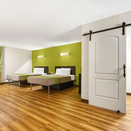 Motel 6 Indianapolis, IN Отели рядом с достопримечательностью «поле для гольфа Pleasant Run»