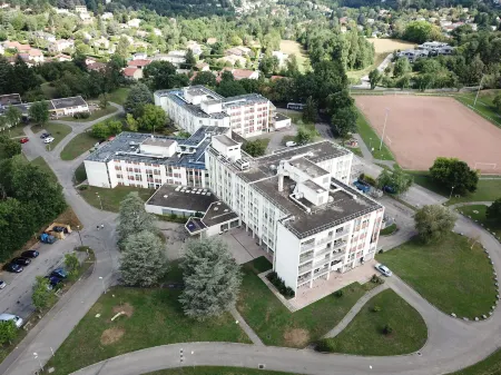 Hôtel le Grand Barnum Отели в г. Тассен-ла-Деми-Люн