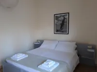Le Barchette 3 - Piano Terra Hotel dekat Molo di Adriano (II-I sec. a.C.)