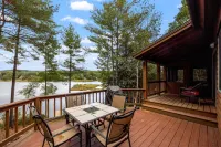 Lakefront Wprivate Beach - Luxury Log House!