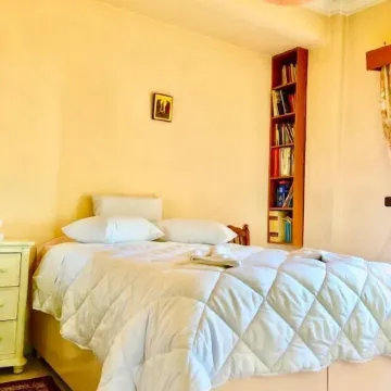 Delphicenter-Penthouse-Celebrity V.I.P