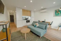 Courtyard Oporto Design Apartment K with Terrace Hotels in Campanha